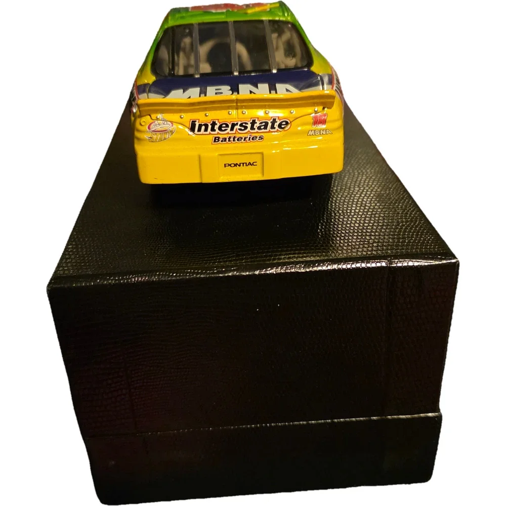 99 Bobby Labonte 18 NASCAR Racers Interstate Batteries Elite 1:24 Diecast Nascar